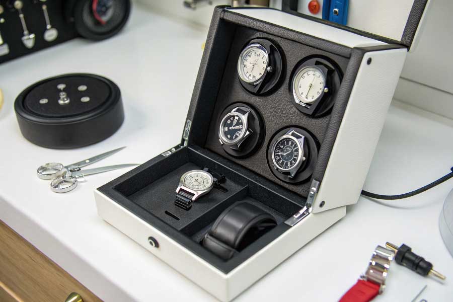 How to Set a Watch Winder?