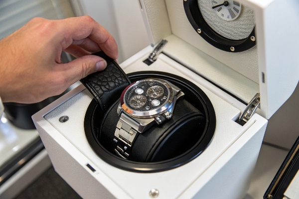 Is it bad to leave a Rolex unwound?